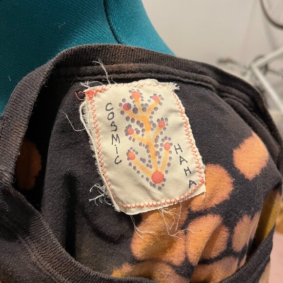 Handmade Bleach Dye Butterfly Festival Crop Top - Picture 4 of 7